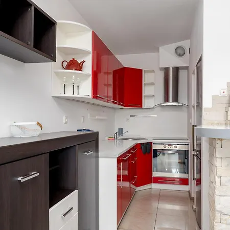 Apartamento Górka Narodowa Standard By Bookinghost Cracovia